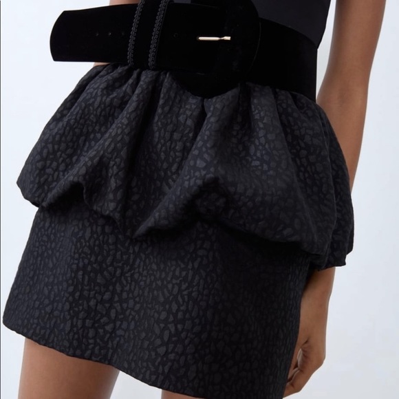 Zara NWT luxury minimalist black Jacquard party skirt size M - Picture 2 of 8